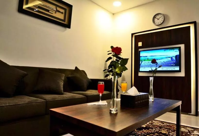 هتل Your Home Apartment