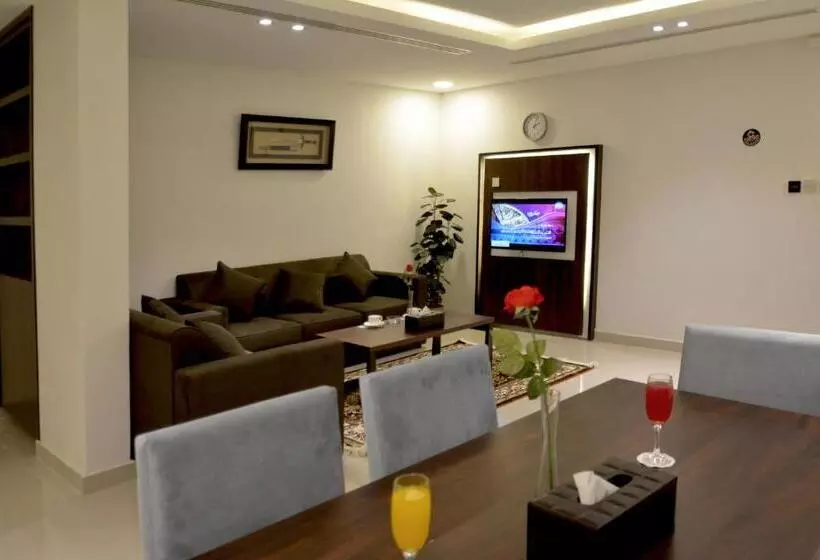 هتل Your Home Apartment