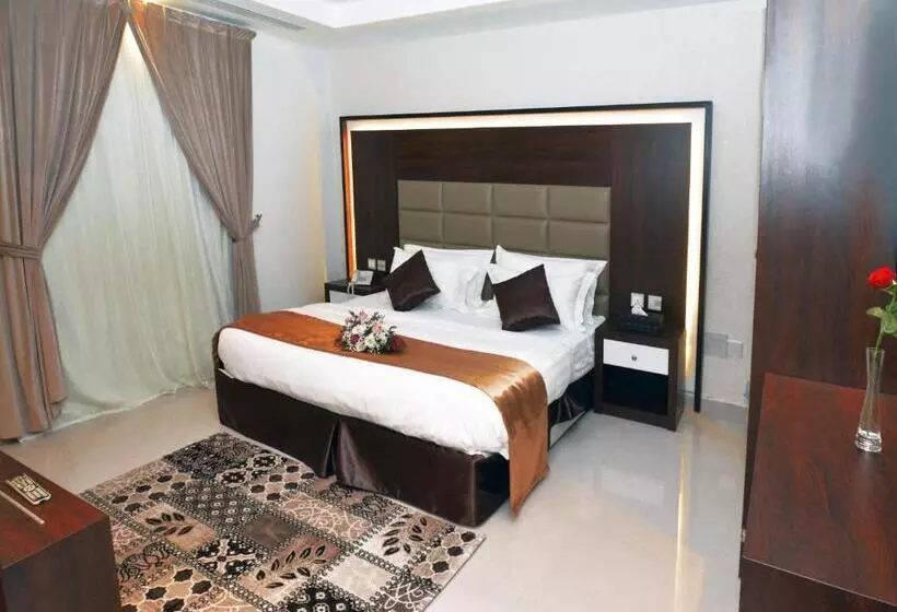 هتل Your Home Apartment