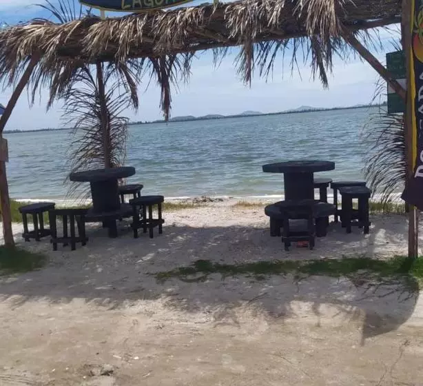 پانسیون Pousada Cantinho Da Lagoa