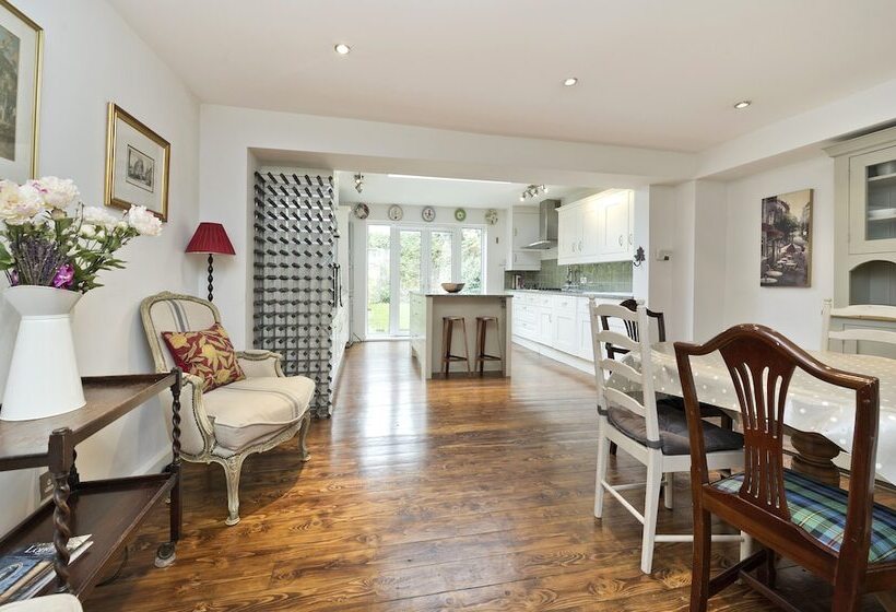 Fulham 4 Bed House & Garden Near Tube