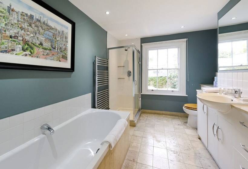 Fulham 4 Bed House & Garden Near Tube