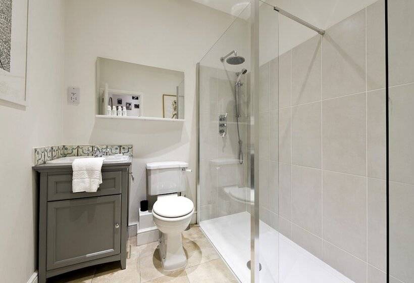 Fulham 4 Bed House & Garden Near Tube