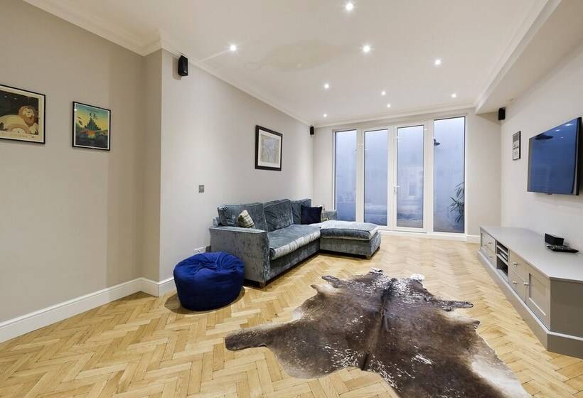 Fulham 4 Bed House & Garden Near Tube