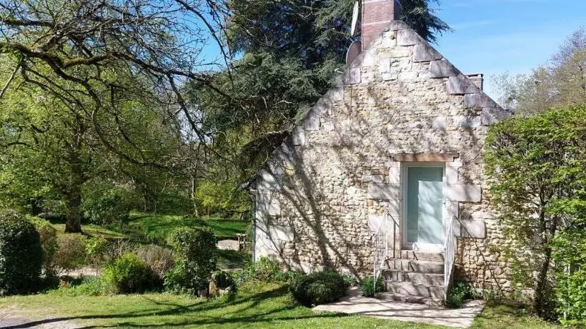 Le Moulin Du Mesnil