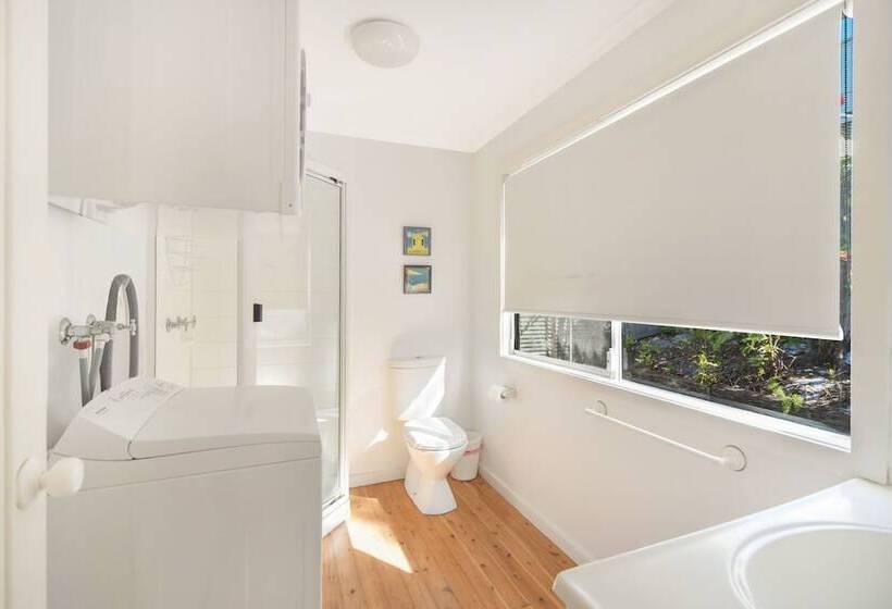 Peregian Beach House   2/22 Avocet Parade