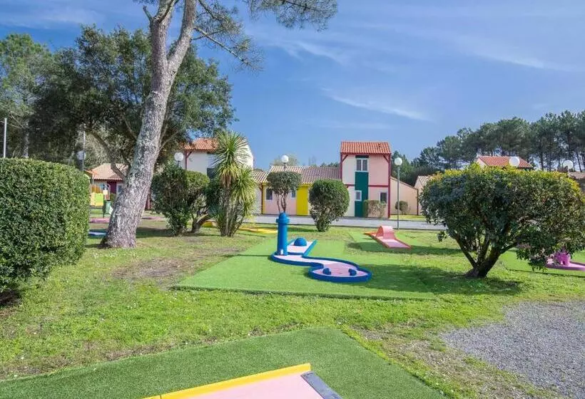 استراحتگاه Vacancéole   Les Villas Du Lac