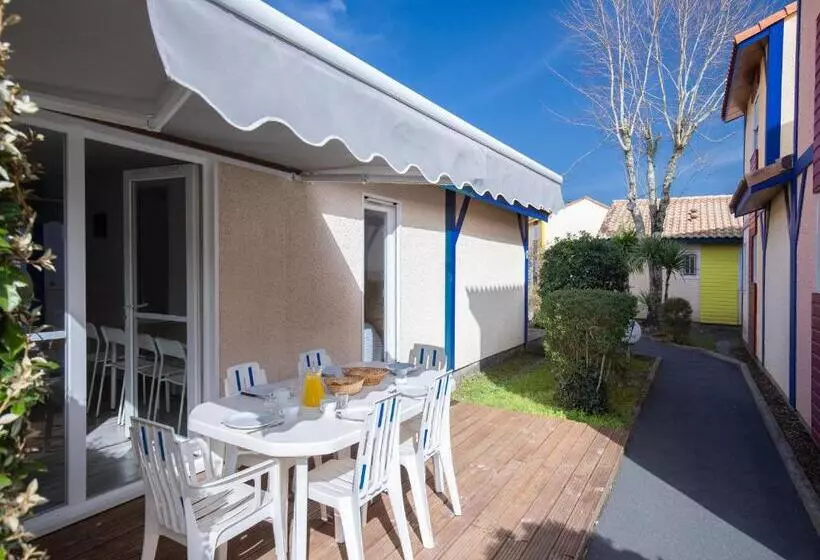 استراحتگاه Vacancéole   Les Villas Du Lac