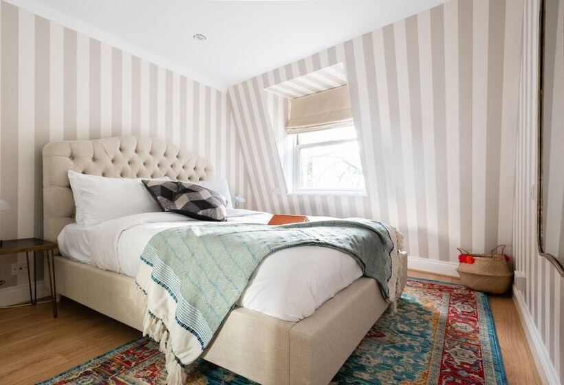 The Kensington Palace Mews   Bright & Modern 6bdr House With Parking Space