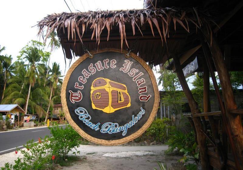 호텔 Treasure Island Beach Bungalows