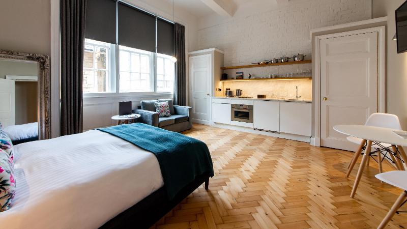 Linton Collection 28 North Bridge