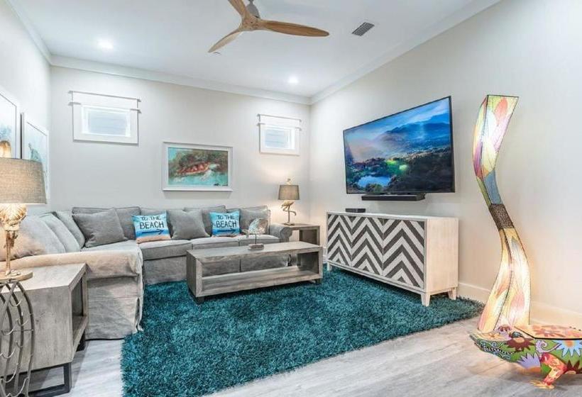 Exclusive Stays In Cadiz