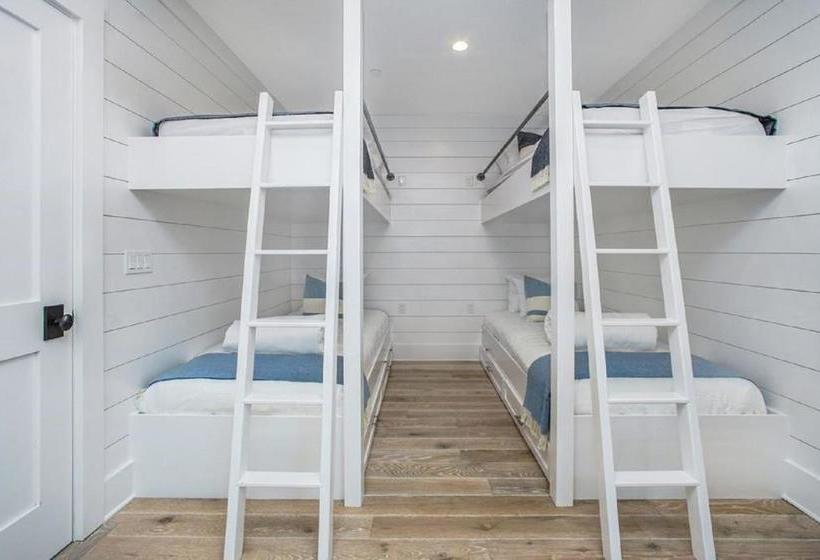 Exclusive Stays In Cadiz