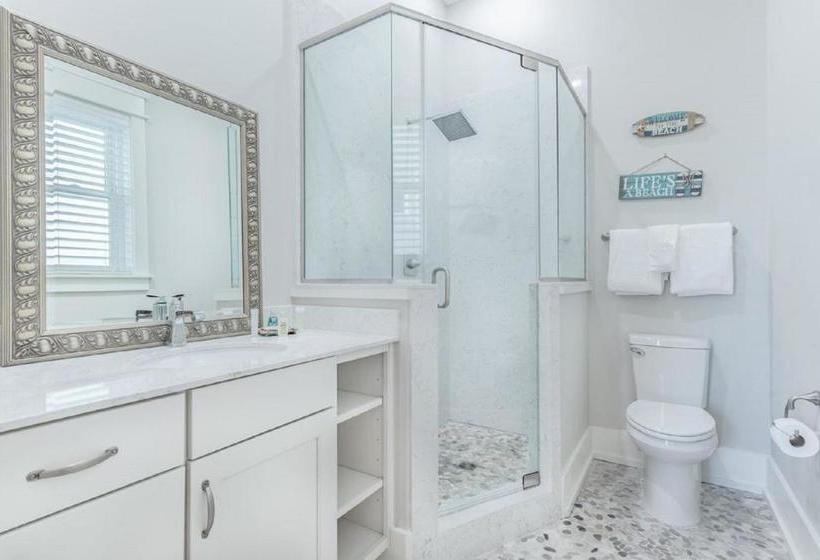 Exclusive Stays In Cadiz