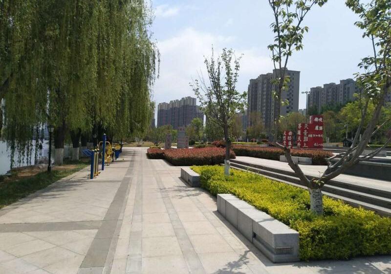 בית מלון כפרי Greentree Inn Taian High Speed Railway Station Lingshan Avenue Business