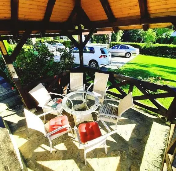 پانسیون Guest House Colovic