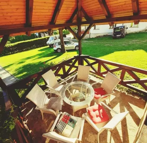 پانسیون Guest House Colovic