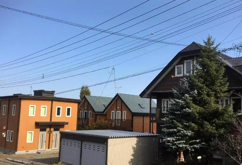 پانسیون Ninjaart Furano Cottage