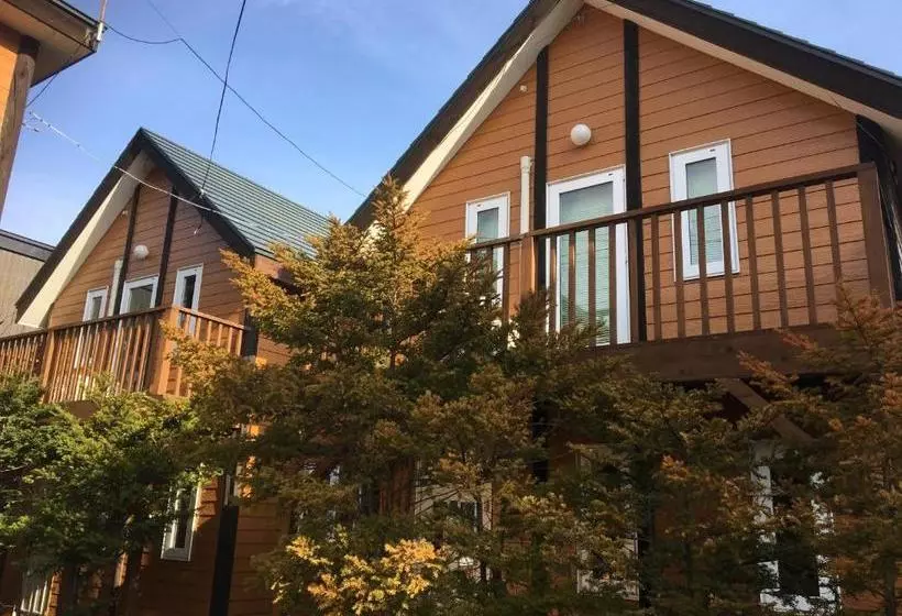 پانسیون Ninjaart Furano Cottage