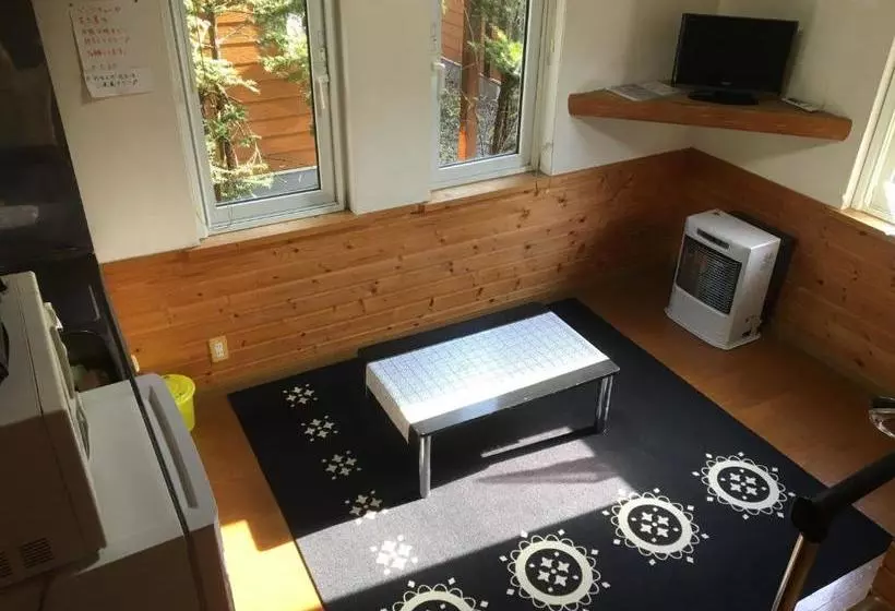 پانسیون Ninjaart Furano Cottage