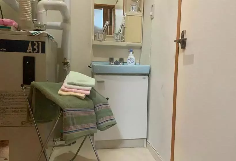 پانسیون Ninjaart Furano Cottage