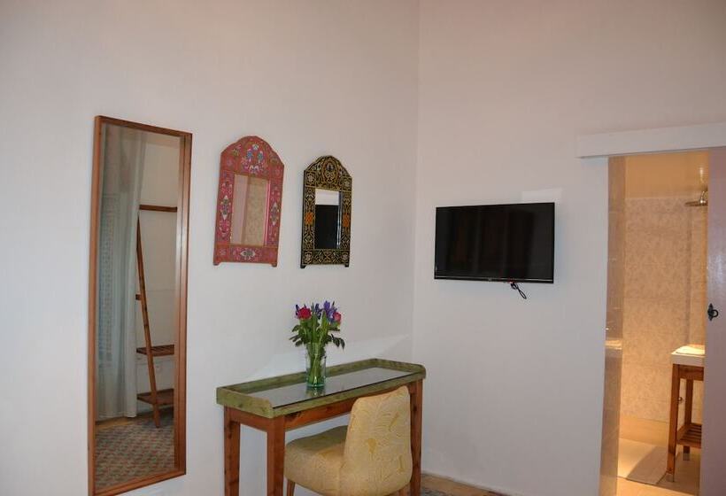 פנסיון Riad Louane