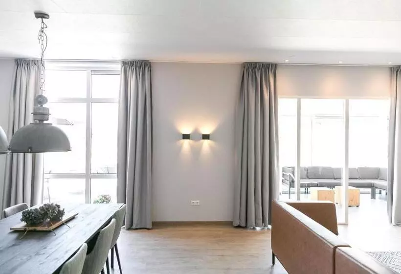 Lomakeskus 14p Luxe Bungalow Met Serre