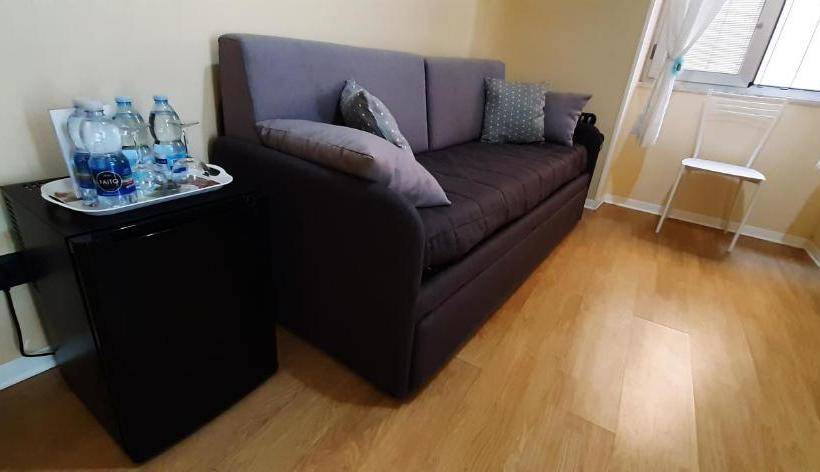 تختخواب و صبحانه City Life Pompeii  Suite Queen Deluxe