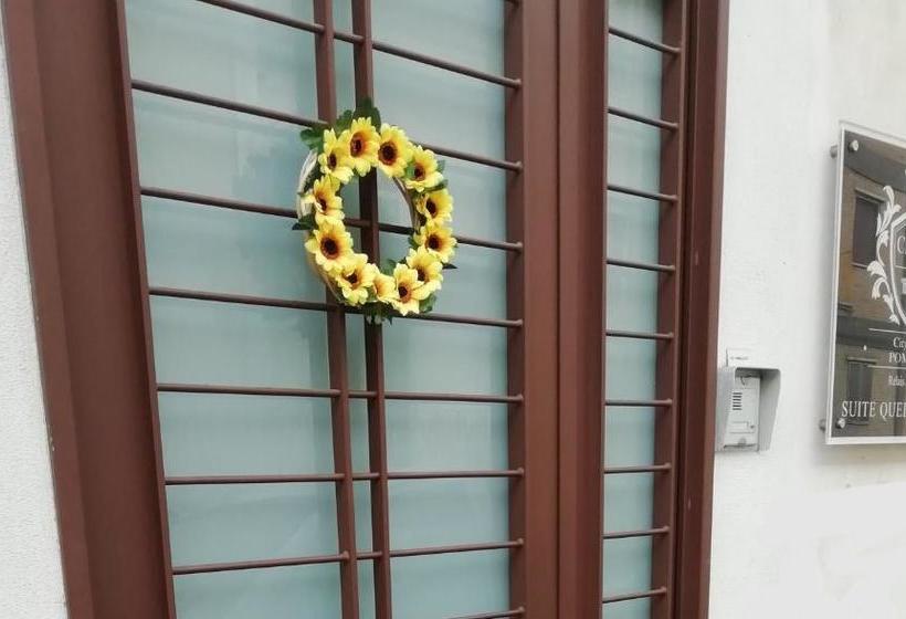 تختخواب و صبحانه City Life Pompeii  Suite Queen Deluxe