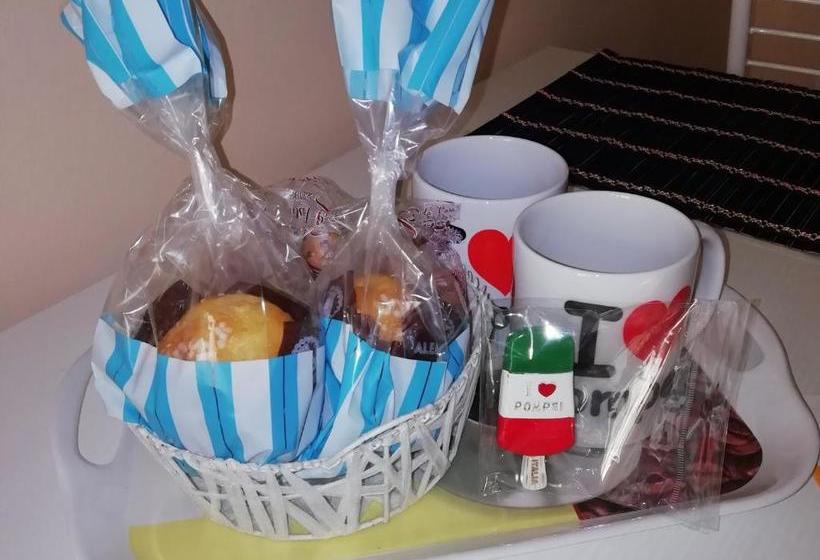 تختخواب و صبحانه City Life Pompeii  Suite Queen Deluxe