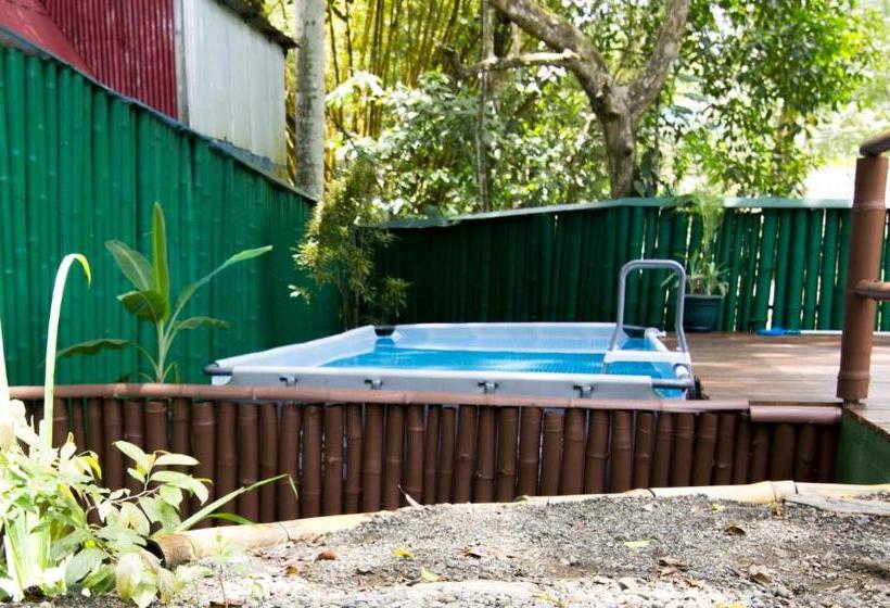 پانسیون Casa Tucanes