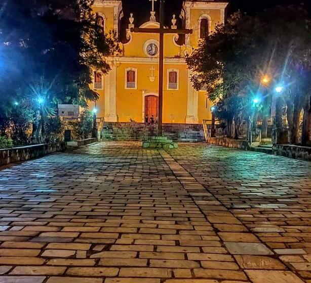 پانسیون Suites Montanha Das Letras