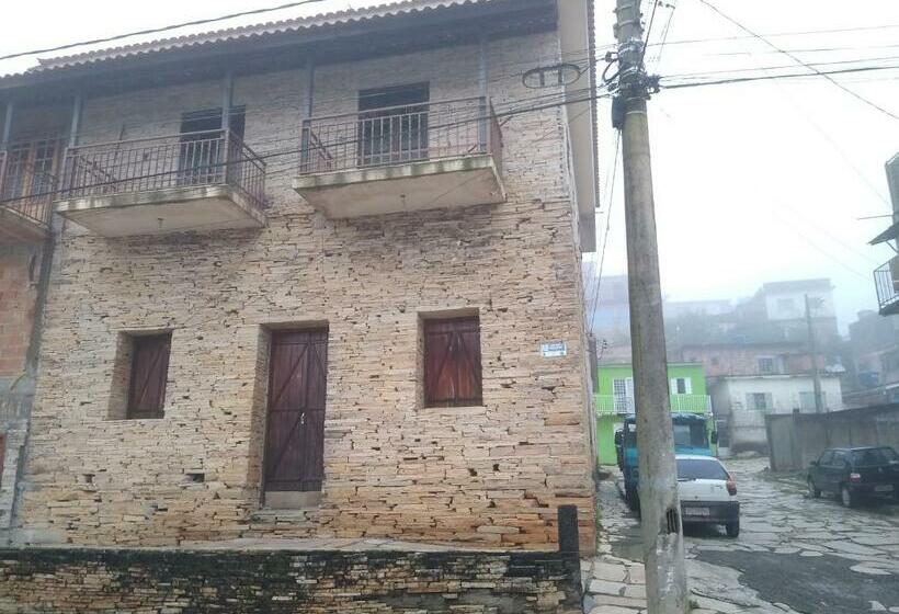 پانسیون Suites Montanha Das Letras