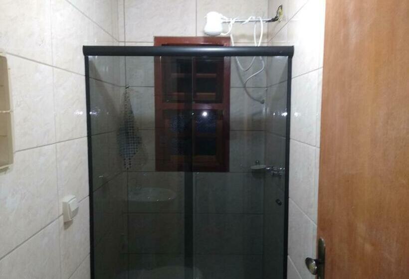 پانسیون Suites Montanha Das Letras