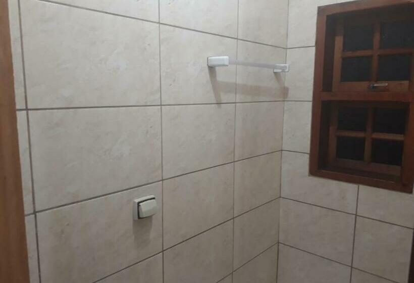 پانسیون Suites Montanha Das Letras