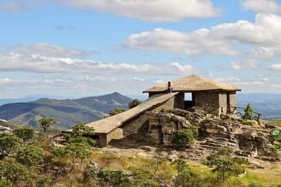 پانسیون Suites Montanha Das Letras