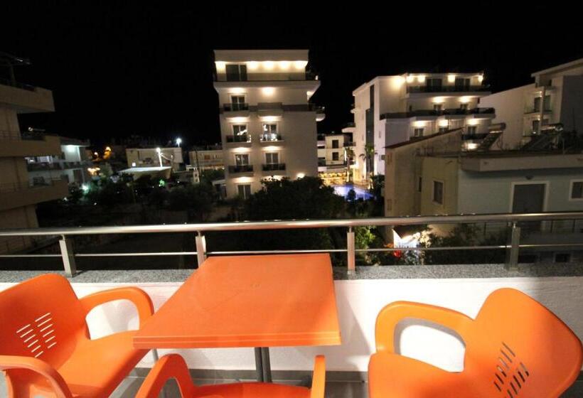 پانسیون Villa Adrian