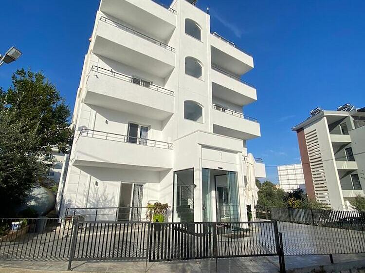 پانسیون Villa Adrian