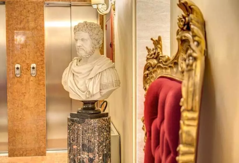 هتل Aurelius Art Gallery