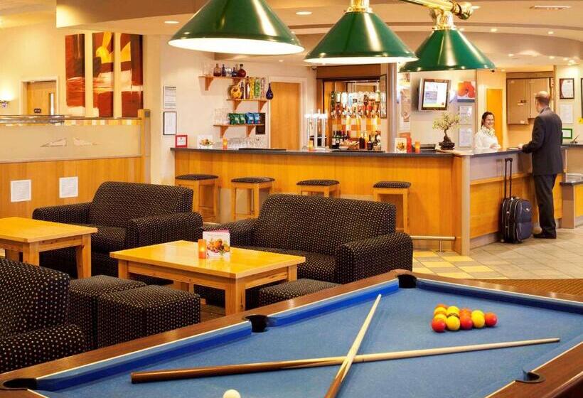 هتل Ibis Bradford Shipley