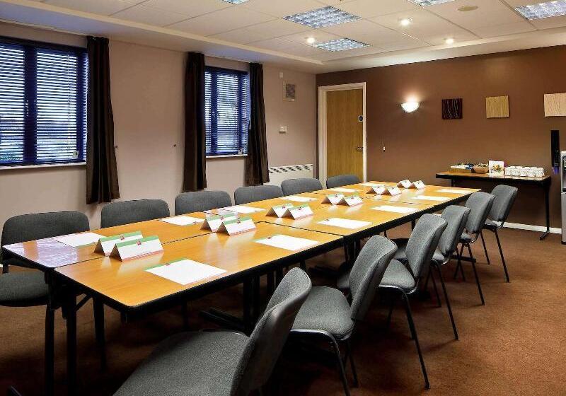 هتل Ibis Bradford Shipley