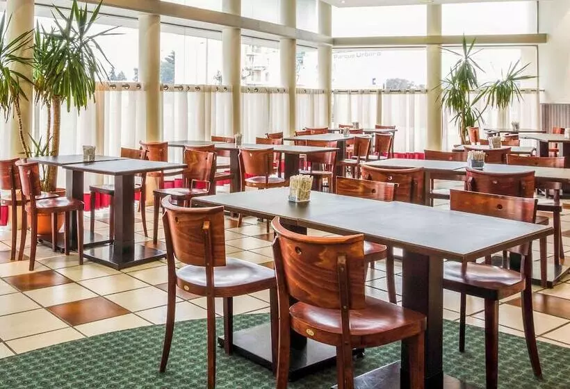 酒店 Ibis Bragança