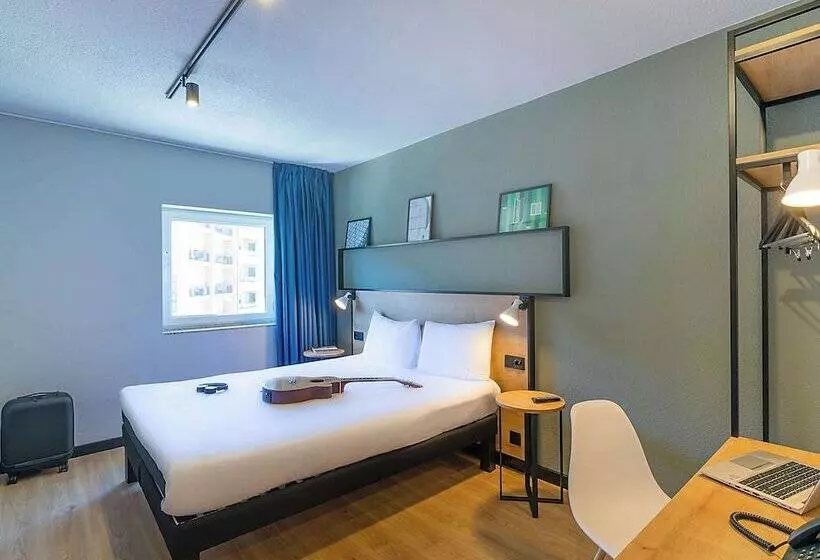 酒店 Ibis Bragança