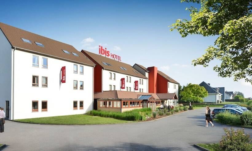 هتل Ibis Charleroi Airport Brussels South