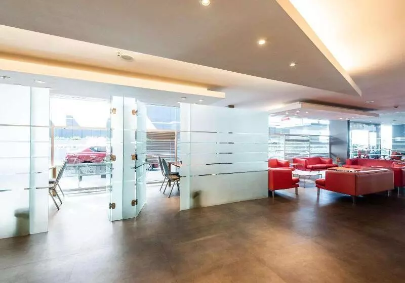 Hotel Ibis Montevideo Rambla