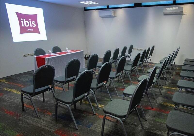 فندق Ibis Montevideo Rambla