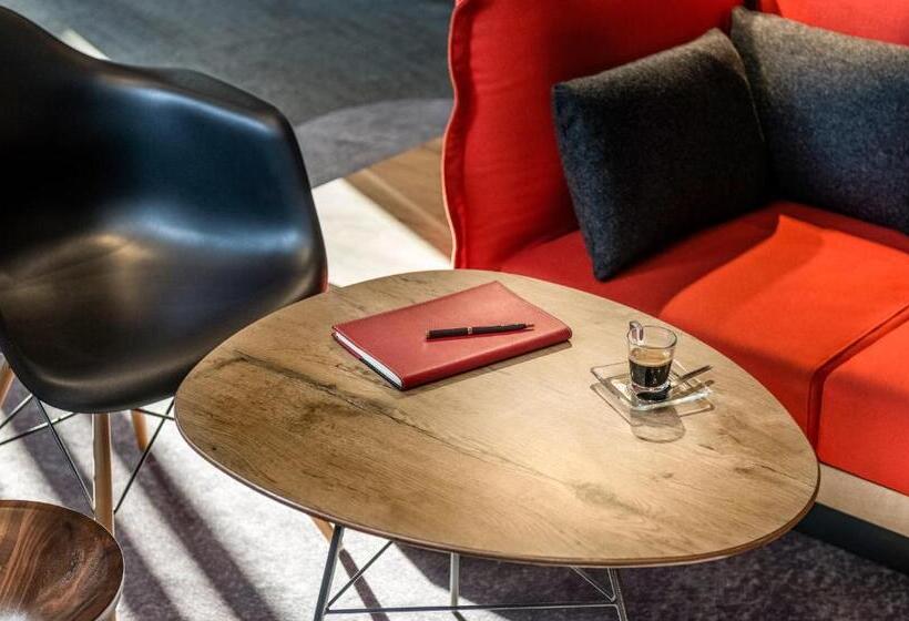 هتل Ibis Paris La Defense Courbevoie