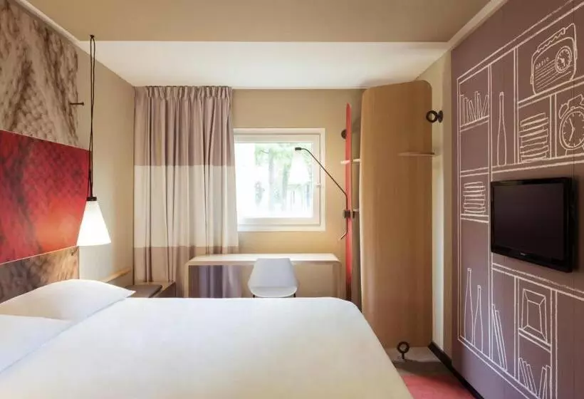 בית מלון כפרי Ibis Paris La Defense Courbevoie