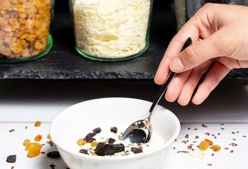 ホテル Ibis Paris Pantin Eglise