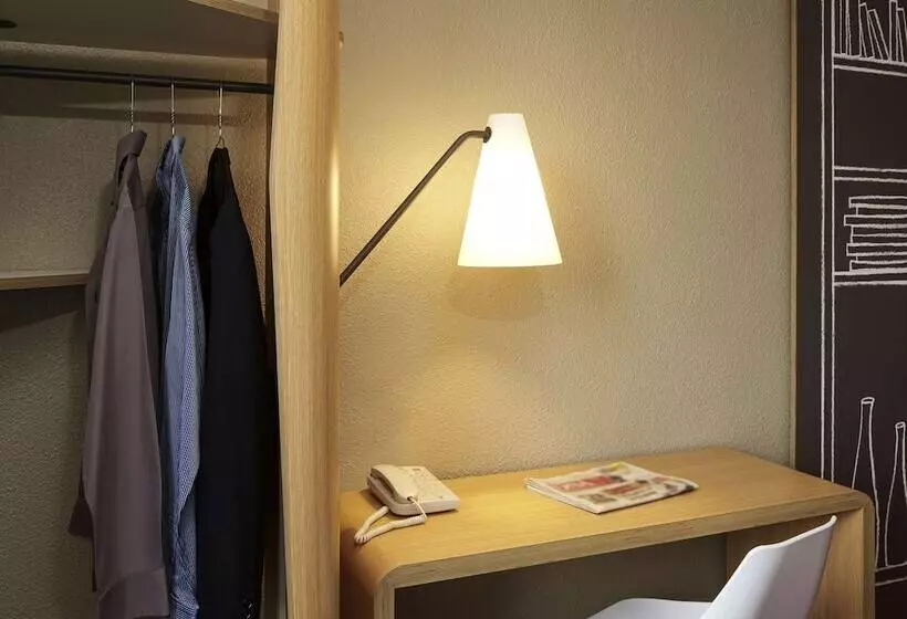 ホテル Ibis Strasbourg Centre Gare